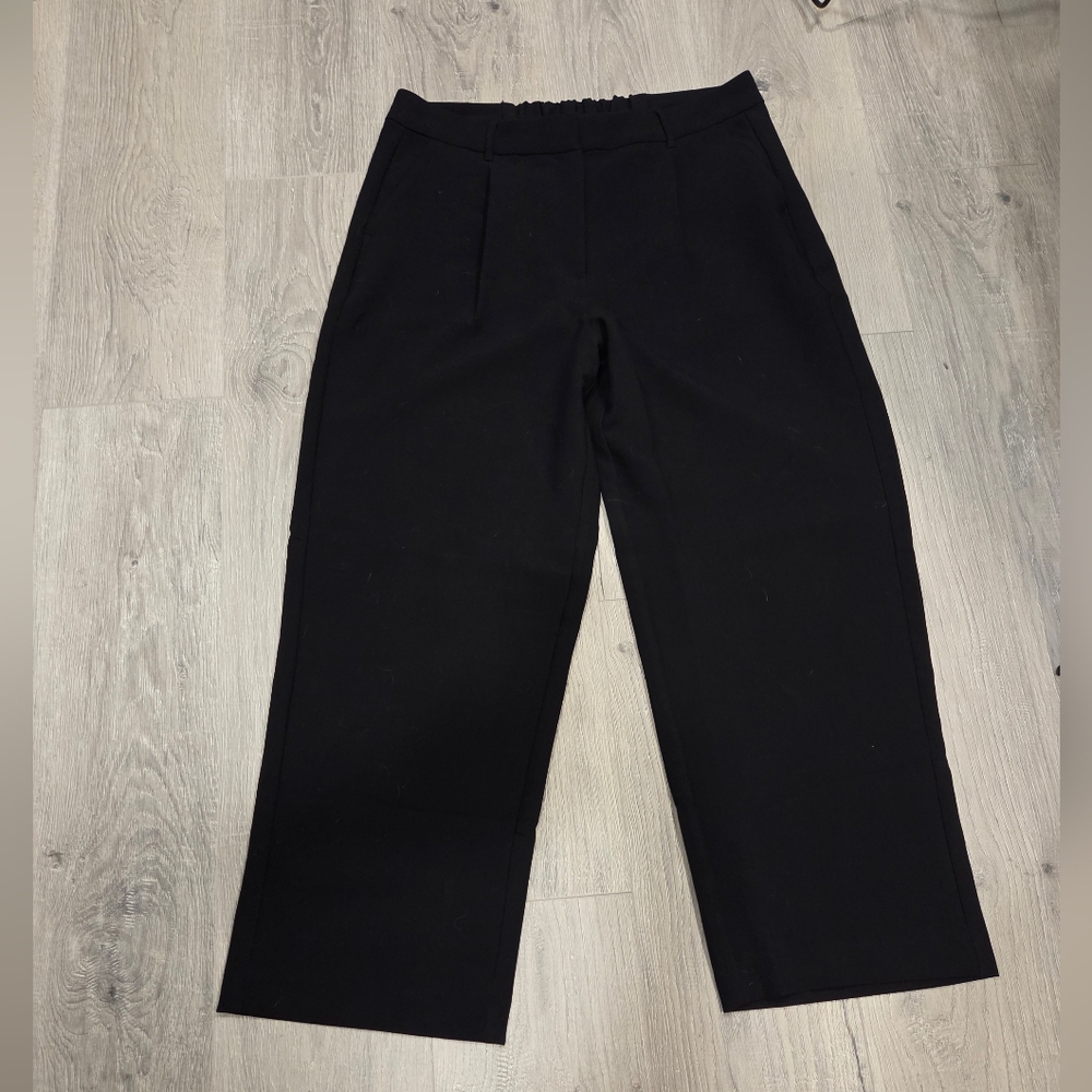 Old Navy Womens Full Length Black Trousers.